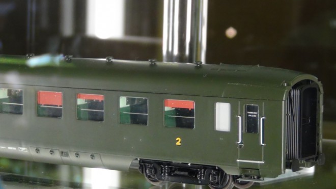 REE 10.jpg