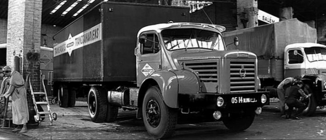 Berliet TLM 10 M2 01.jpg
