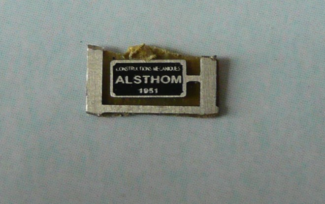 Plaque constructeur 8100.JPG