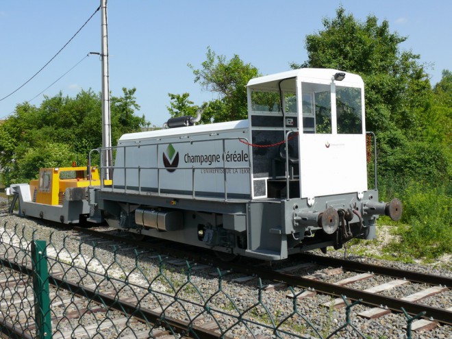 Locotracteur bizarre.jpg