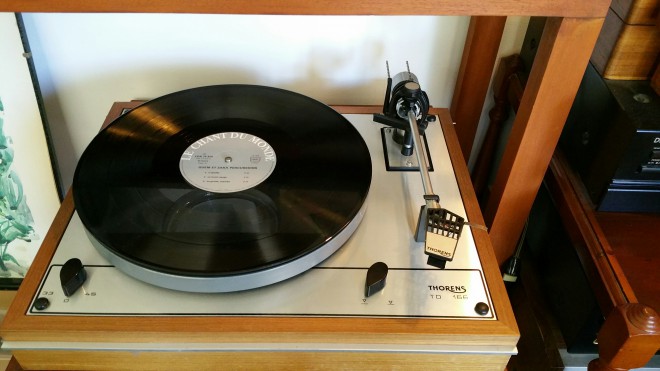 Platine Thorens TD 166-01.jpg