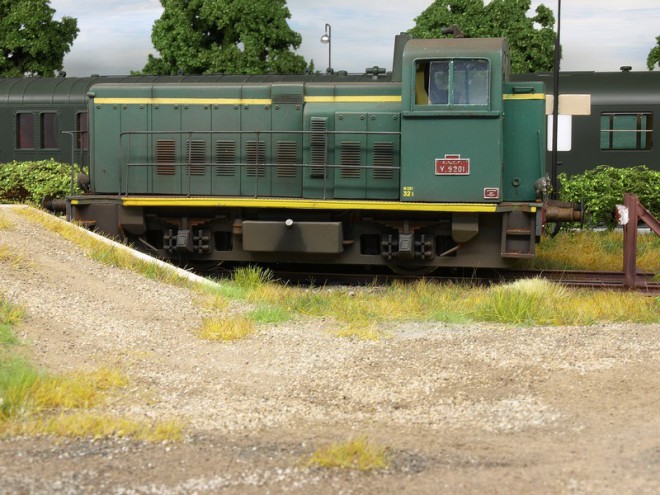 Y9200 MODEL LOCO.jpg