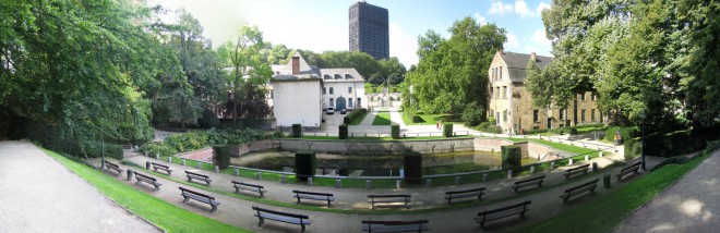Jardins_en_terrasses_de_l'abbaye_de_la_Cambre_à_Ixelles-Bruxelles_-_panoramio.jpg