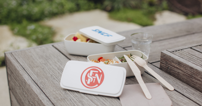 f00cf9932315676aceabea3928c4d4f4c0622f44_Home-slider-LUNCHBOX.png