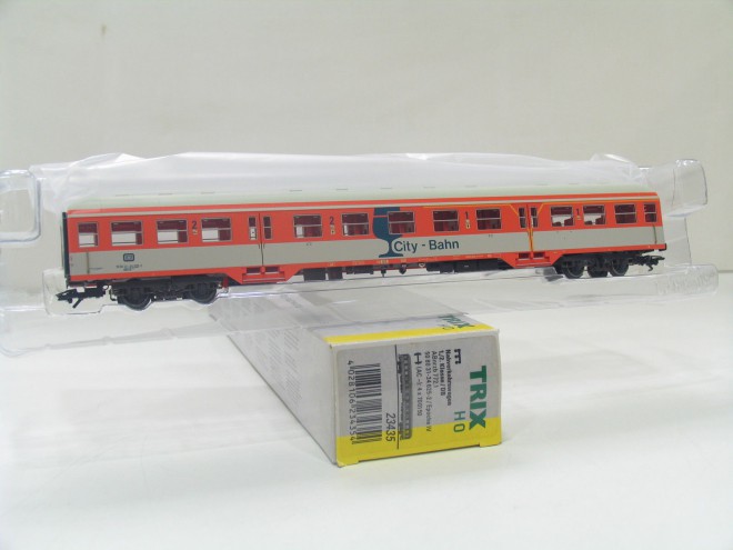 Trix 23435 City-Bahn AB 02.JPG