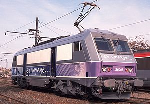 300px-La_26008_%C3%A0_sa_sortie_des_ateliers_d%27Oullins_en_octobre_2002.jpg