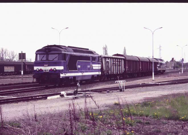 CC 72073T + 67581 Gannat 03-04-2002.jpg