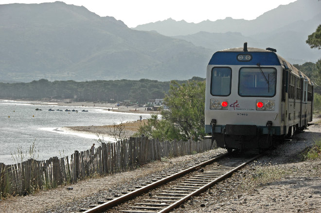 Train-Corse-2009-0102brw.jpg
