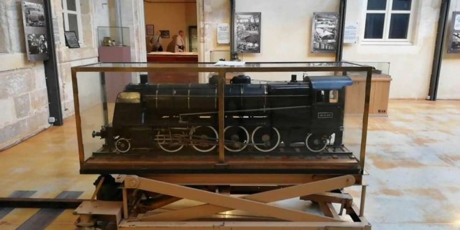 la-maquette-a-ete-construite-de-1946-a-1953-par-les-apprentis-de-la-sncf-a-saintes.jpg