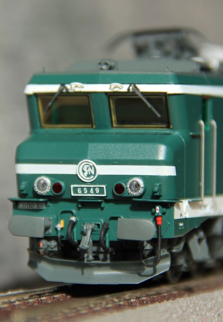 CC 6549 SNCF Roco vue 4.JPG