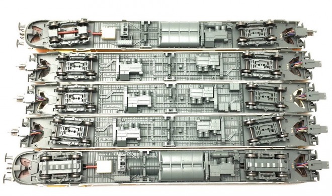 rame-5-elements-rtg-n32-depot-de-caen-sncf-ep-iv-ho-187-epm-e221502 (6).jpg