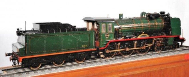 HLv 9.001 avec tender_TW 2616b.jpg