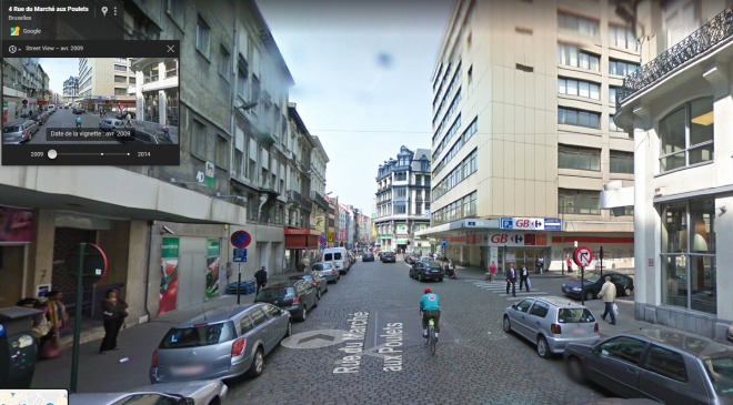 Bruxelles - rue des Halles - rue Marché aux Poulets - 2009.PNG
