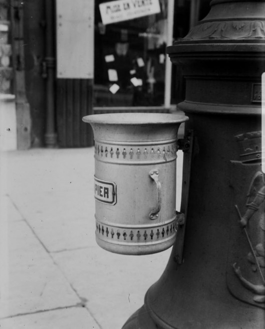 Bruxelles - poubelle_1_Roland Coppens FB Vx Bxl.jpg