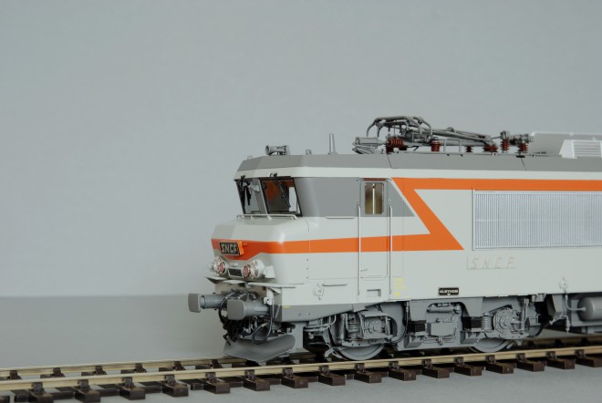 BB22402-05.jpg
