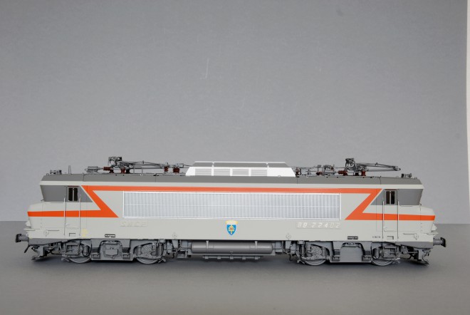 BB22402-01.jpg
