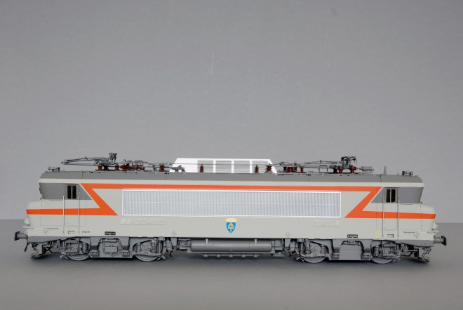 BB22402-02.jpg