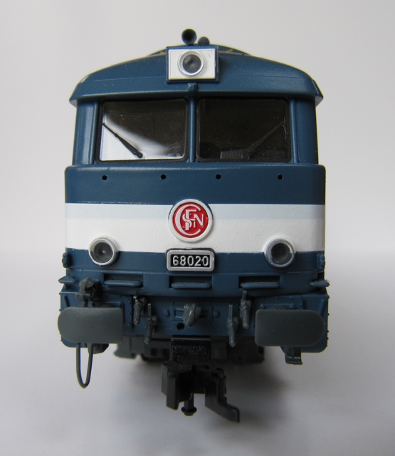 d709bde68000comp.jpg