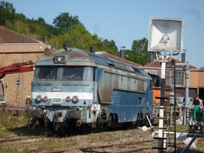 68506-1.JPG
