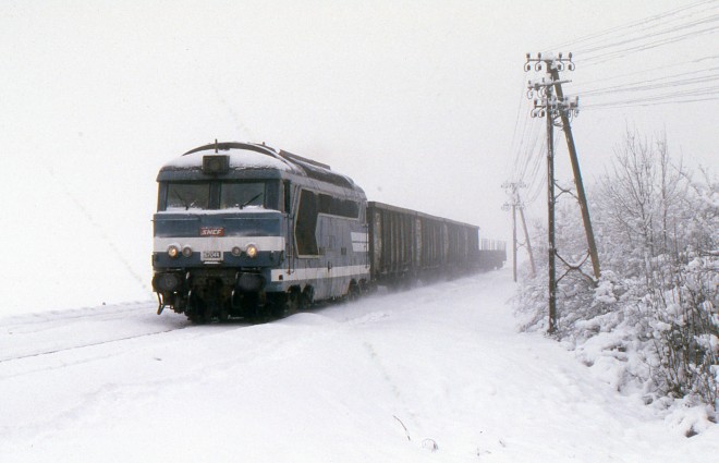 BB 67044 Gènelard 12-01-1999.jpg