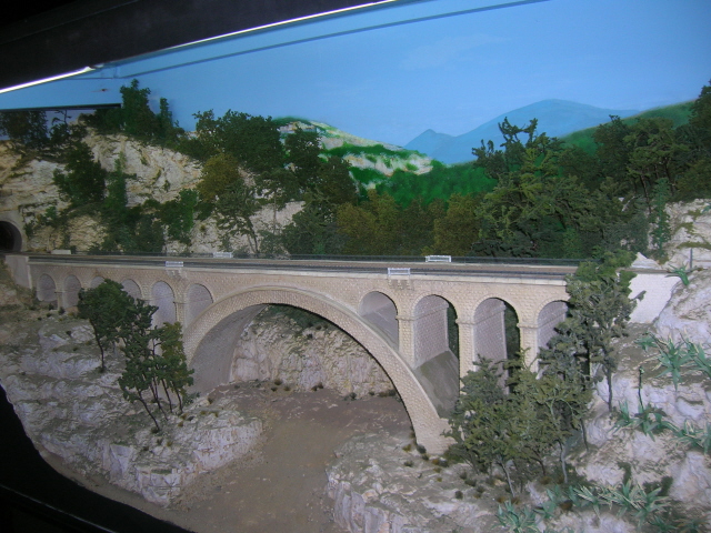 A01.jpg