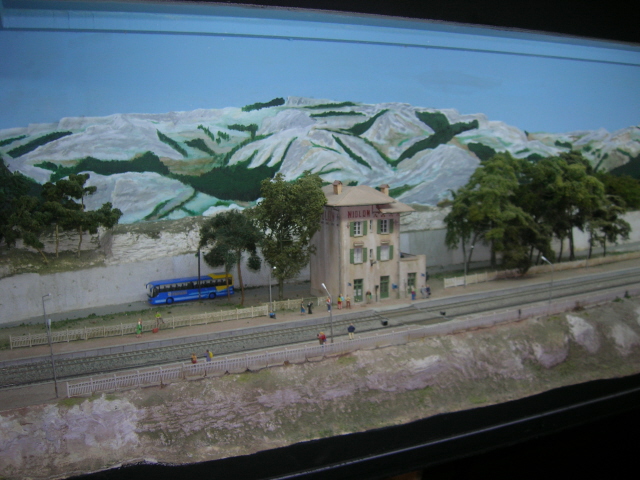 A02.jpg