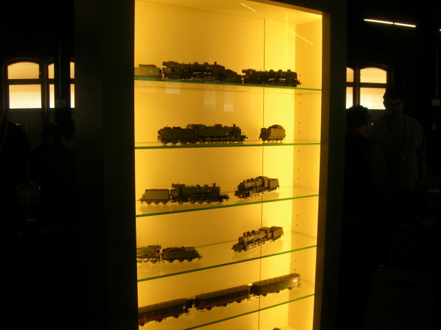 stand4.jpg