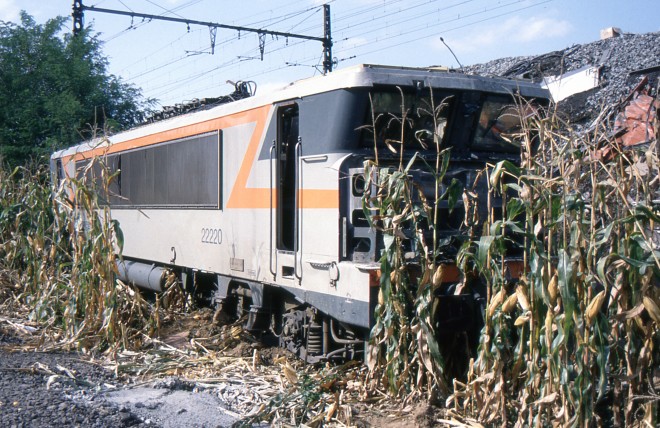 BB 22220 Couzon Mt D'Or 19-09-1992-7342.jpg