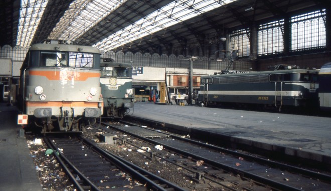 BB 9325 BB 9328 BB 9323 Paris Gare D'Austerliz 29-01-1990-3043.jpg