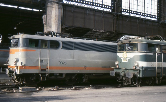BB 9325 BB 9328 Paris Gare D'Austerlitz 29-01-1990-3047.jpg