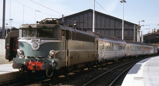 BB 16028 Paris Gare du Nord 07-08-1993-8493.jpg