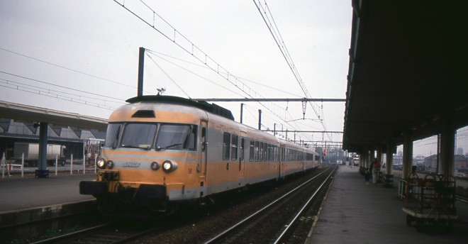RTG 2074 Tours St Pierre 25-07-1991-5178.jpg