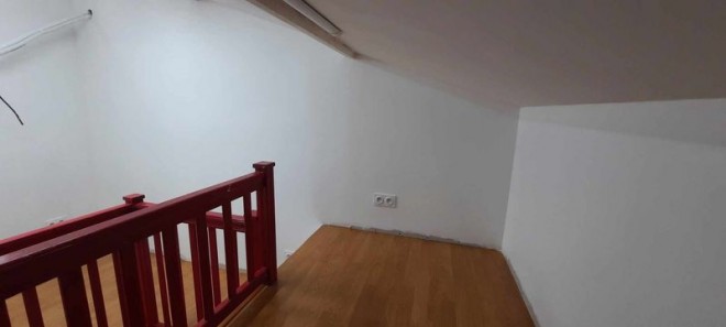 vue_depuis_fond_mezzanine.jpg