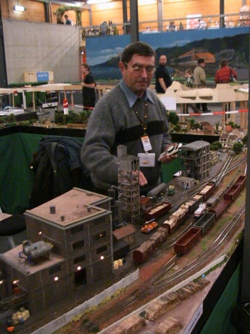 expo_b32.jpg