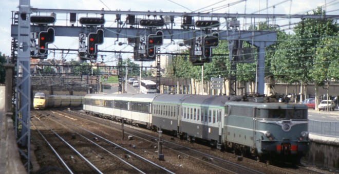 BB 25236 Lyon Tranchée Tchéques 07-1988-1197.jpg
