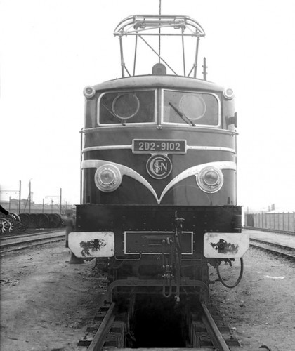 2D2 9102-36brw.jpg