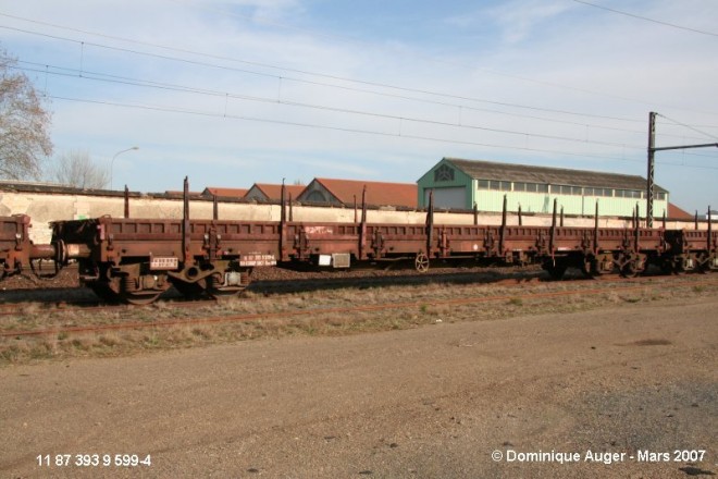 Res R90 11 87 393 9 599-4 01 reduit.JPG
