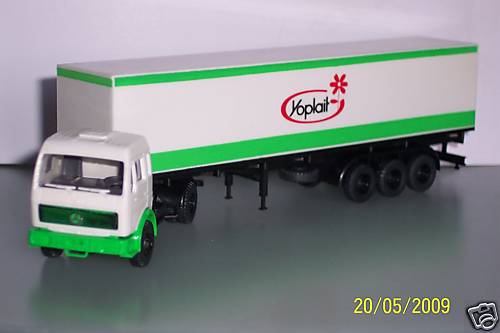 Roskopf MB Yoplait 01.JPG