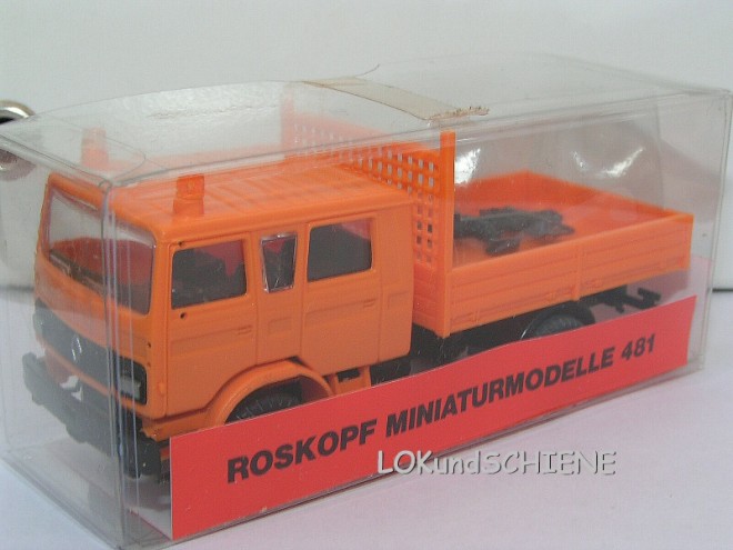 Roskopf 481 Renault S cabine allongée et benne 02.JPG
