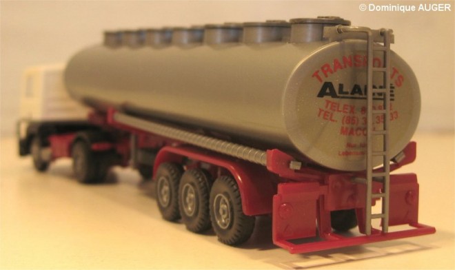 Roskopf 465 R310 citerne vins Alaine 05 reduit.jpg