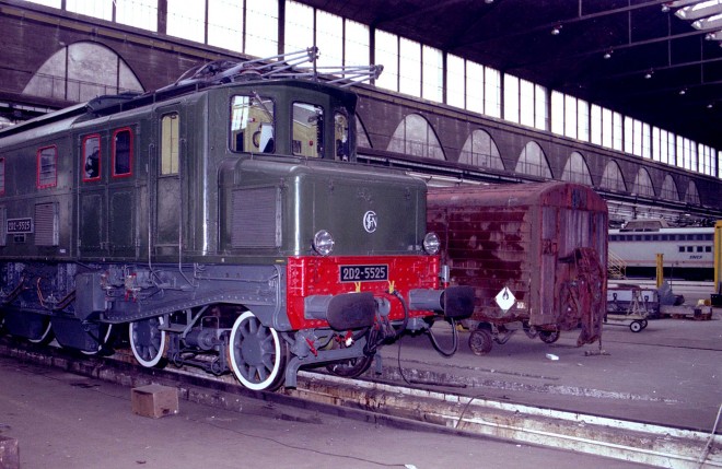 2D2-5525-(1)brw.jpg