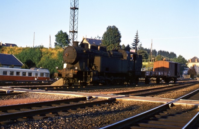 029 Ussel - 1968.09 - 141 TA + Renault VH - Cl.-B. Rossinelli.jpg
