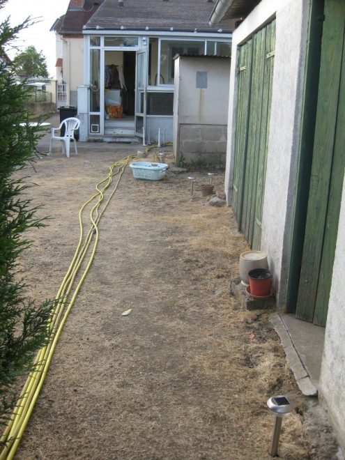 jardin 06 mai 2011 07 reduit.JPG