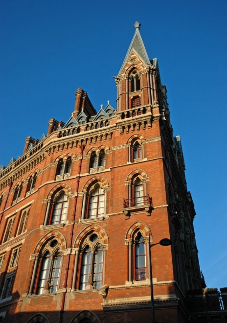 2011-09-27-0116-st.pancras.jpg