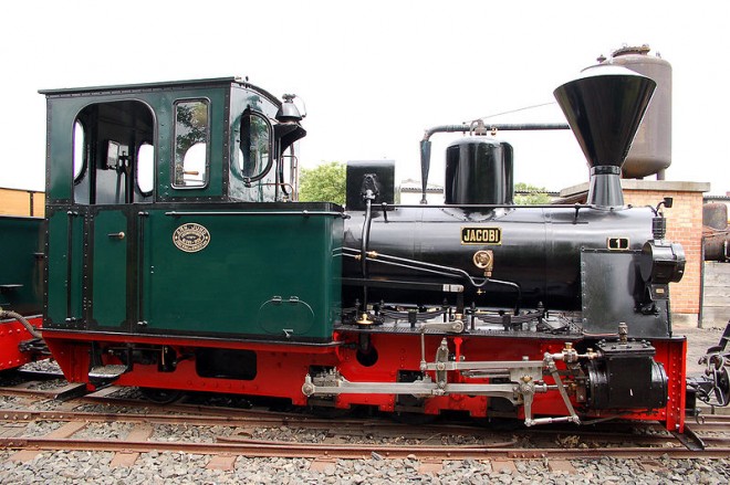 800px-Feldbahn_Jacobi_99_3351_2.jpg