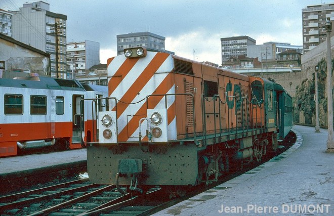 77-03-828portug-porto.jpg