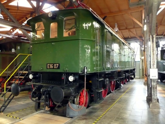 E 16 07 - Munich Freimann.jpg