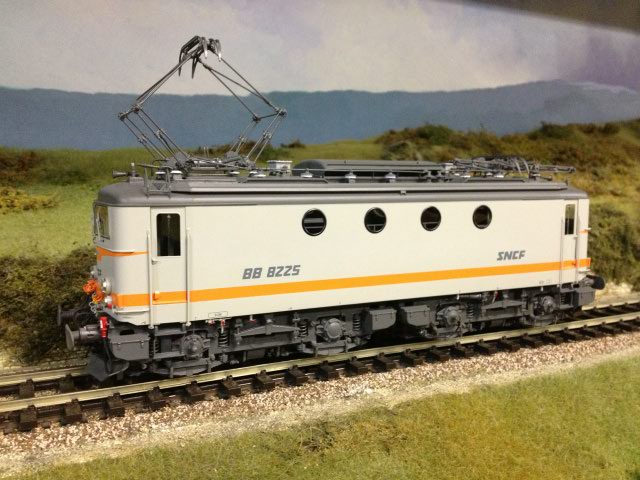 bb 8225.jpg