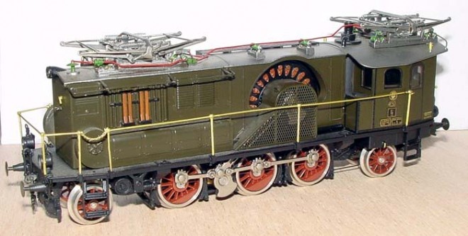ES 6 Trix 22 490.jpg
