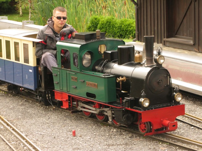 99 5633 2012-09-13-044-swiss-vapeur-park.jpg